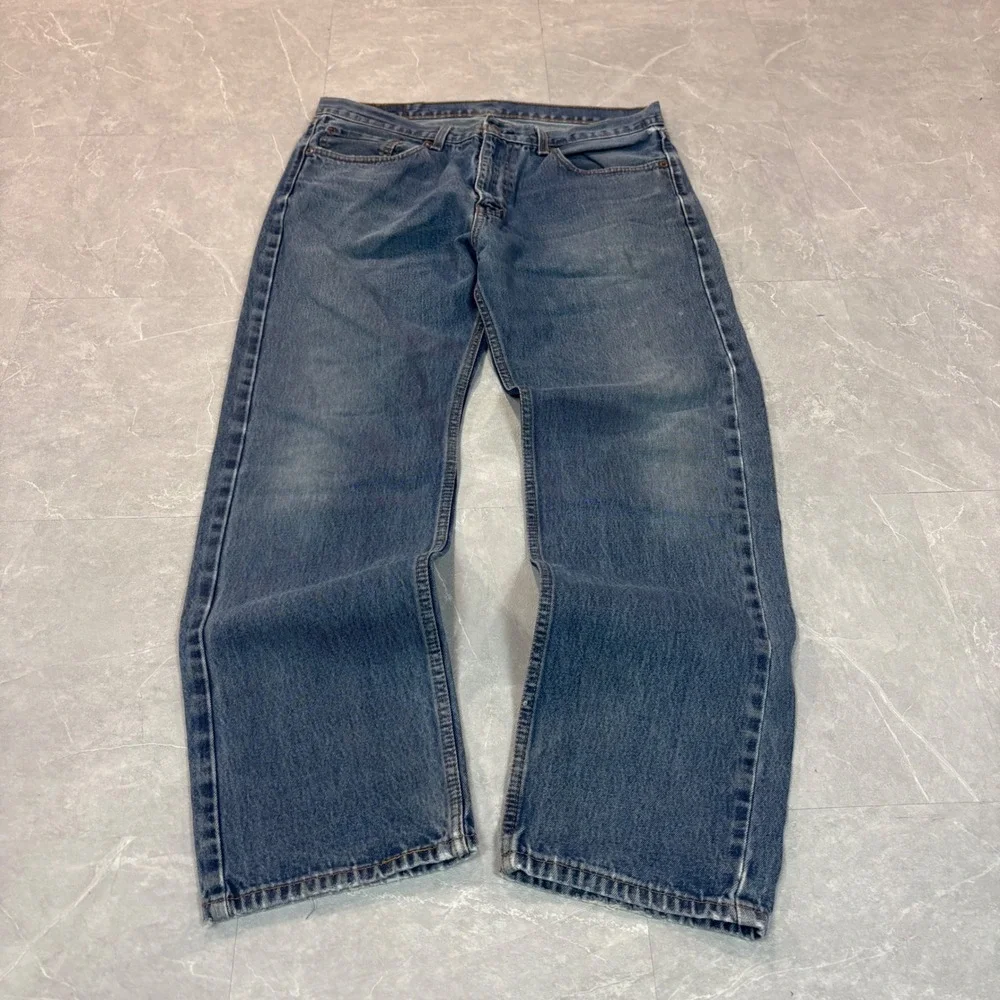 Levis 505 Regular Fit Straight Leg Jeans Mens 36x32 Medium Wash Blue Denim 3461